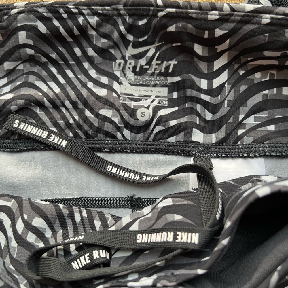 Nike Sidewinder Epic Lux Running Cropped Leggings - Picture 8 of 9